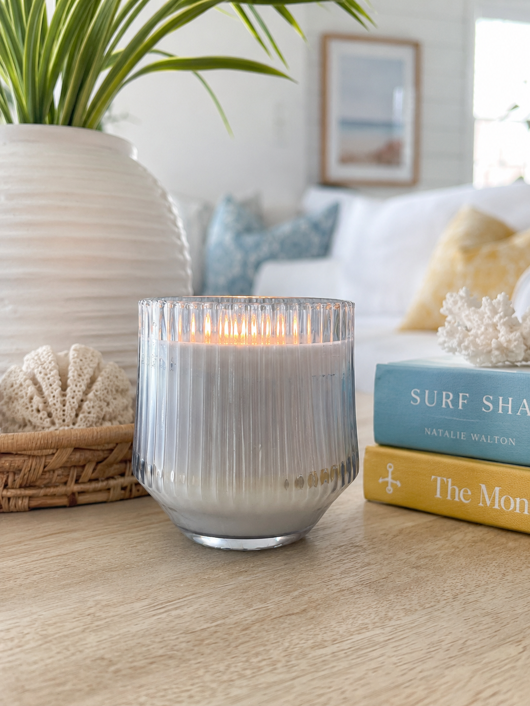 Coastal Blue tumbler candle with wood lid | Sun-Drenched